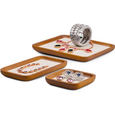 Ümar täispuidust väljapanekualus